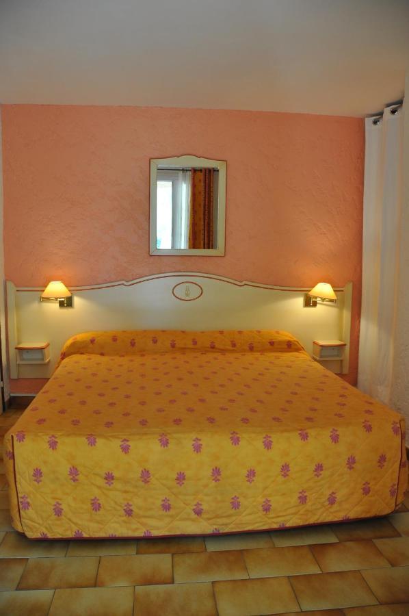 Hotel La Cigaliere Le Beausset Pokój zdjęcie